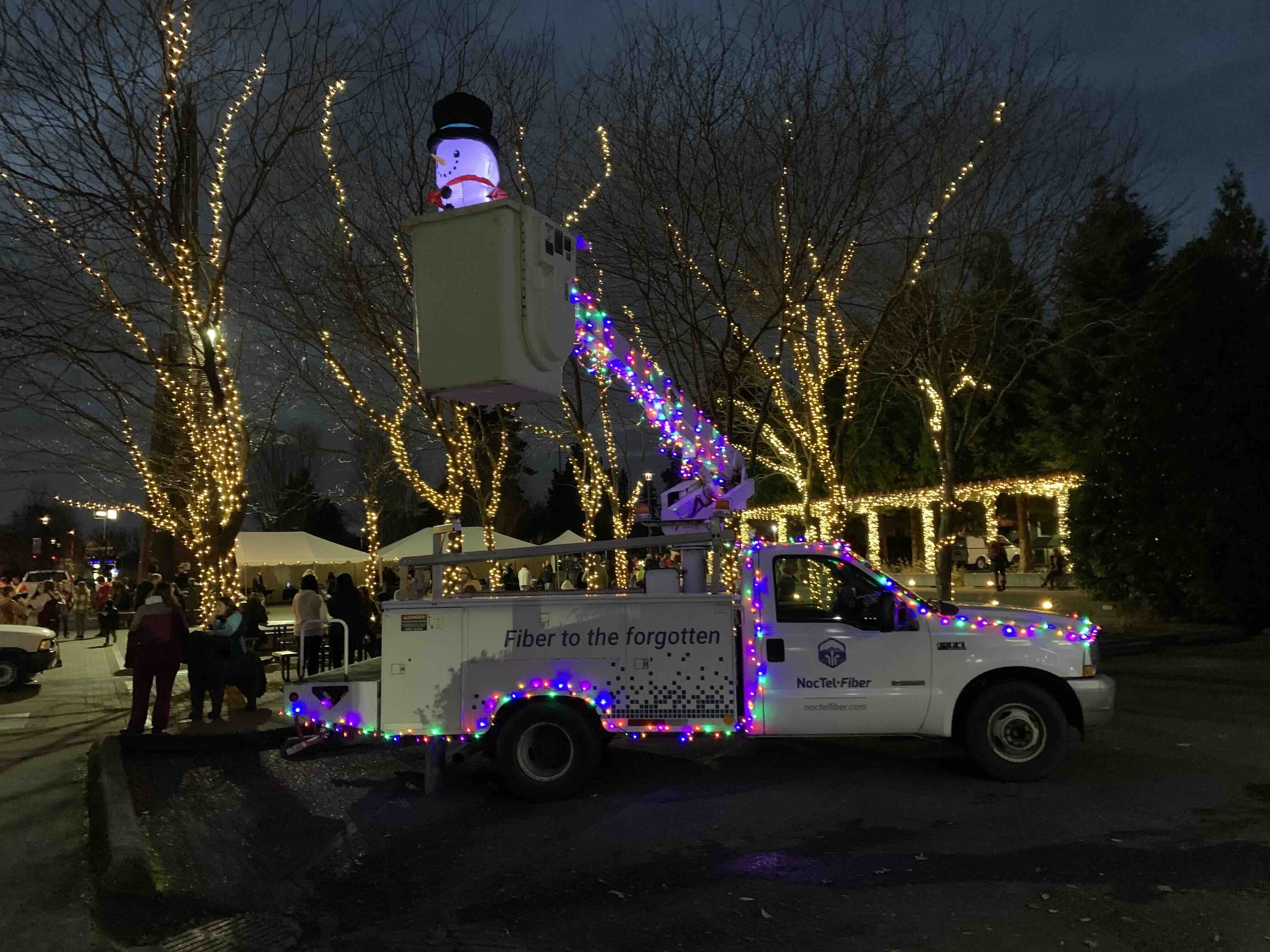 NocTel at Washougal Christmas Tree Lighting